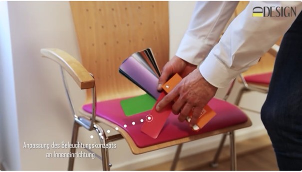 RAL-Farbkarte zur individuellen Farbauswahl für maßgefertigte LED-Leuchten in Arztpraxen